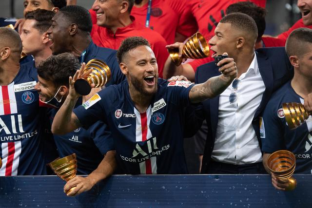 费内巴切即将官宣什克租借加盟 巴黎承担部分薪水